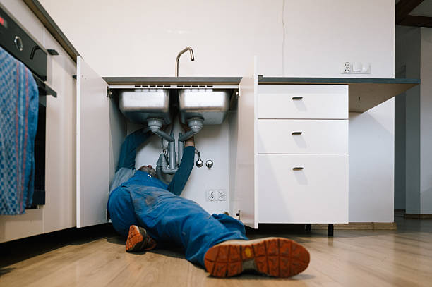 Professional Plumbing technician working in Scott Air Force Base, IL